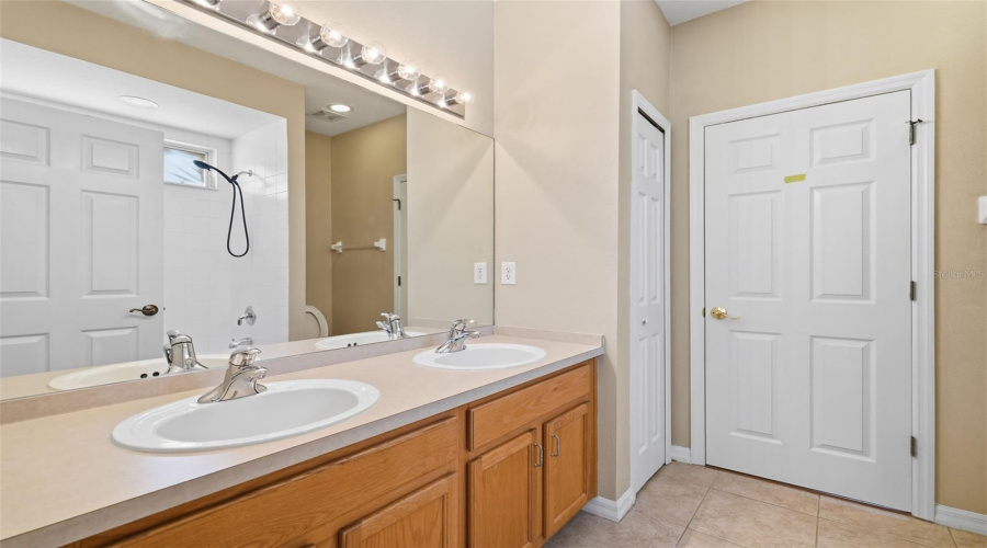 Wesley Chapel, Florida 33543, 3 Bedroom Bedrooms, ,2 Bathroombathrooms,Residential,For Sale,Pumpkin Ridge,0,Mfro6430532