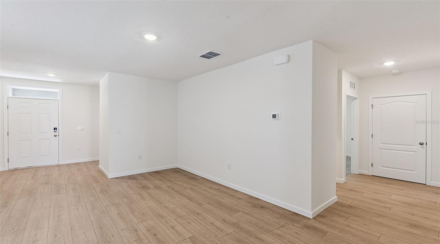 St Cloud, Florida 34773, 3 Bedroom Bedrooms, ,2 Bathroombathrooms,Residential,For Sale,House Finch,0,Mfro6433379