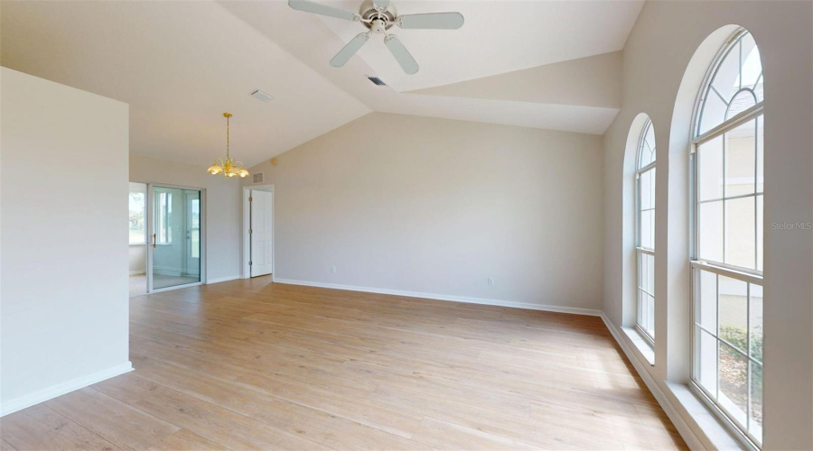 Ocala, Florida 34482, 2 Bedroom Bedrooms, ,2 Bathroombathrooms,Residential,For Sale,50Th,0,Mfra4703899