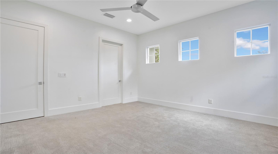 Winter Park, Florida 32789, 5 Bedroom Bedrooms, ,5 Bathroombathrooms,Residential,For Sale,Legion,0,Mfro6435967