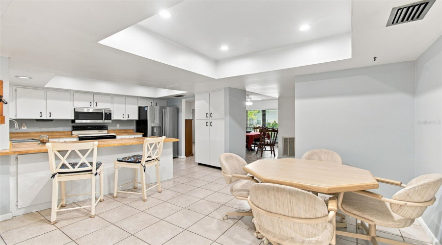 Valrico, Florida 33596, 4 Bedroom Bedrooms, ,2 Bathroombathrooms,Residential,For Sale,Sand Pebble,0,Mfrtb8542330