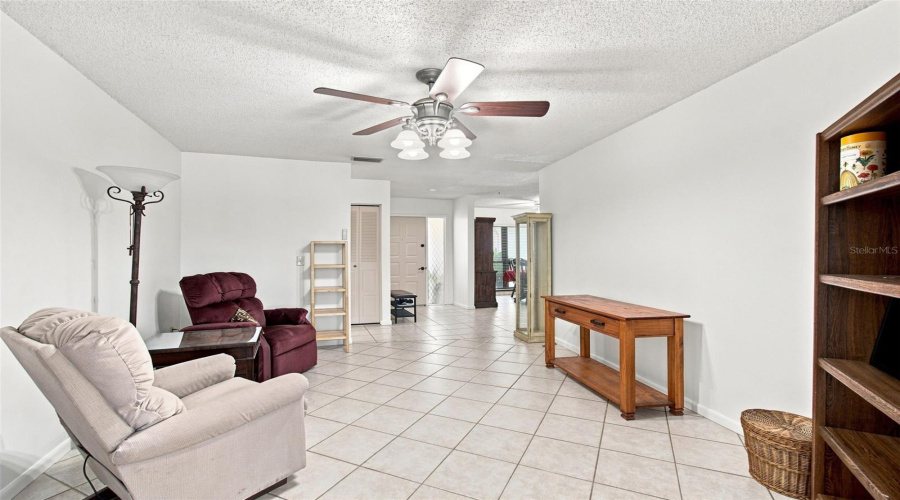 Valrico, Florida 33596, 4 Bedroom Bedrooms, ,2 Bathroombathrooms,Residential,For Sale,Sand Pebble,0,Mfrtb8542330