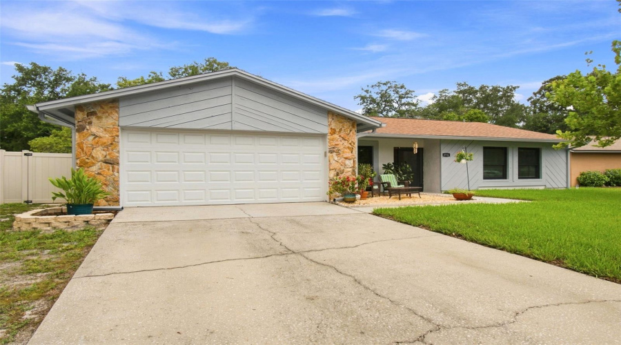 Valrico, Florida 33596, 4 Bedroom Bedrooms, ,2 Bathroombathrooms,Residential,For Sale,Sand Pebble,0,Mfrtb8542330
