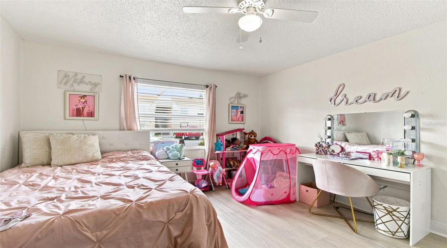 Tampa, Florida 33614, 2 Bedroom Bedrooms, ,1 Bathroombathrooms,Residential,For Sale,Manhattan,0,Mfrtb8542196