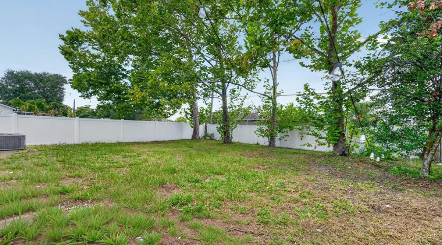 Orlando, Florida 32825, 3 Bedroom Bedrooms, ,2 Bathroombathrooms,Residential,For Sale,Glassborough,0,Mfrs5156332
