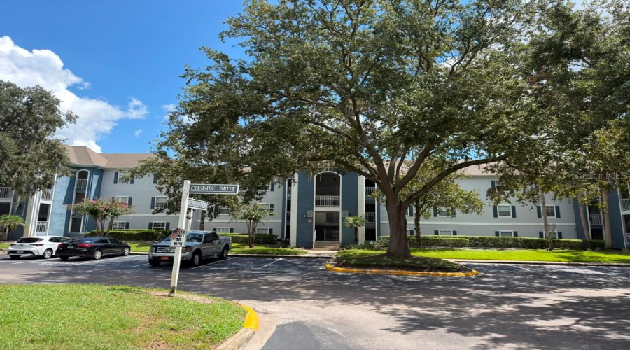 Longwood, Florida 32779, 2 Bedroom Bedrooms, ,2 Bathroombathrooms,Residential,For Sale,Clubside,0,Mfro6436028