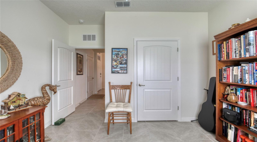 Ormond Beach, Florida 32174, 3 Bedroom Bedrooms, ,2 Bathroombathrooms,Residential,For Sale,Fox Lair,0,Mfrfc320332