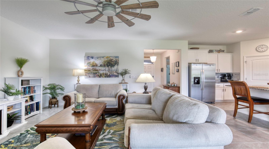 Ormond Beach, Florida 32174, 3 Bedroom Bedrooms, ,2 Bathroombathrooms,Residential,For Sale,Fox Lair,0,Mfrfc320332