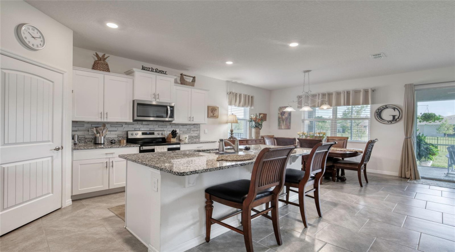 Ormond Beach, Florida 32174, 3 Bedroom Bedrooms, ,2 Bathroombathrooms,Residential,For Sale,Fox Lair,0,Mfrfc320332