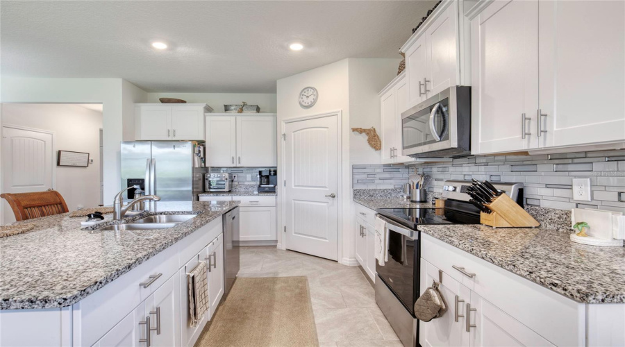 Ormond Beach, Florida 32174, 3 Bedroom Bedrooms, ,2 Bathroombathrooms,Residential,For Sale,Fox Lair,0,Mfrfc320332