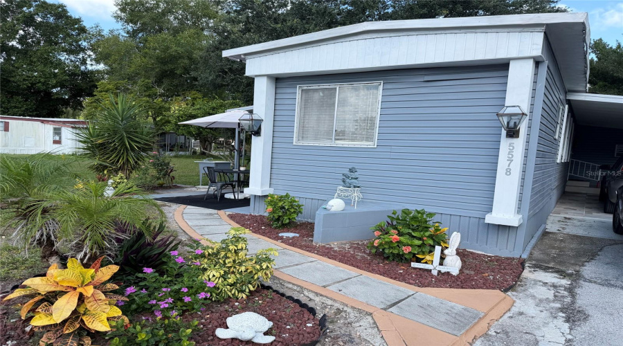 Orlando, Florida 32810, 2 Bedroom Bedrooms, ,1 Bathroombathrooms,Residential,For Sale,Denise Ave,0,Mfro6436568