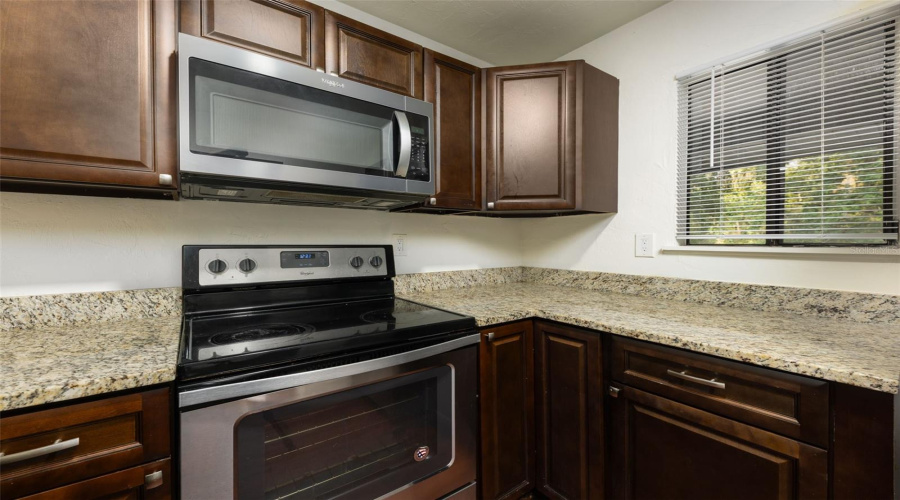 Gainesville, Florida 32601, 2 Bedroom Bedrooms, ,2 Bathroombathrooms,Residential,For Sale,16Th,0,Mfrgc543015