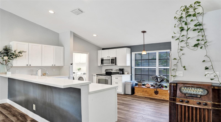 Sunrise, Florida 33326, 3 Bedroom Bedrooms, ,2 Bathroombathrooms,Residential,For Sale,149,0,Mfrns1089073