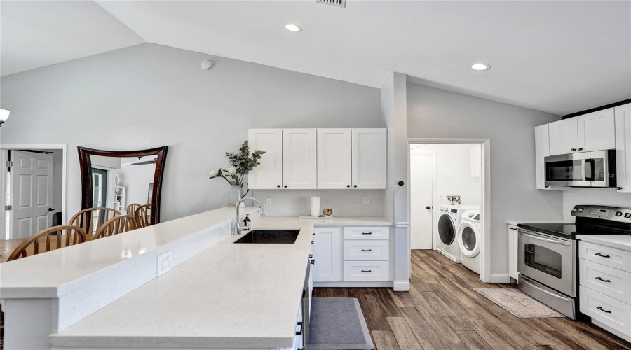 Sunrise, Florida 33326, 3 Bedroom Bedrooms, ,2 Bathroombathrooms,Residential,For Sale,149,0,Mfrns1089073