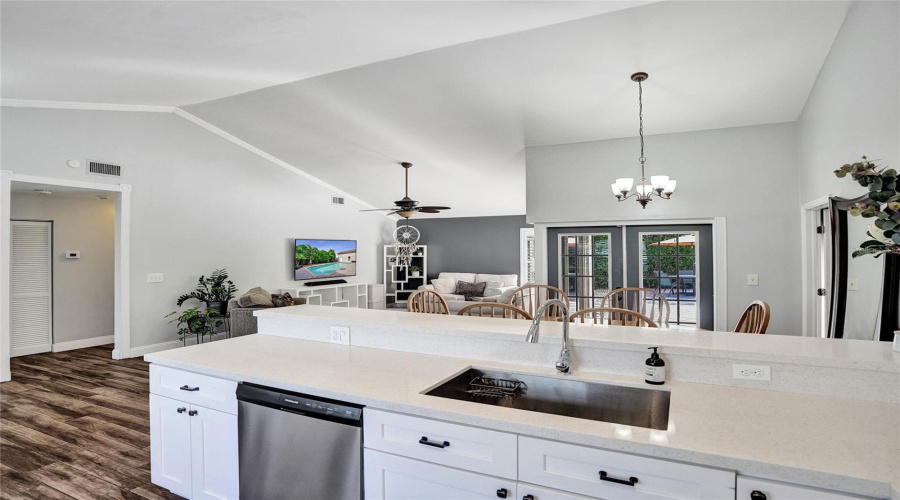 Sunrise, Florida 33326, 3 Bedroom Bedrooms, ,2 Bathroombathrooms,Residential,For Sale,149,0,Mfrns1089073