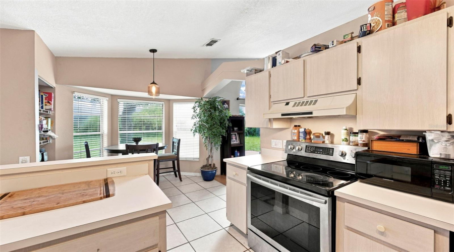 Spring Hill, Florida 34609, 3 Bedroom Bedrooms, ,2 Bathroombathrooms,Residential,For Sale,Linden,0,Mfrw7888929