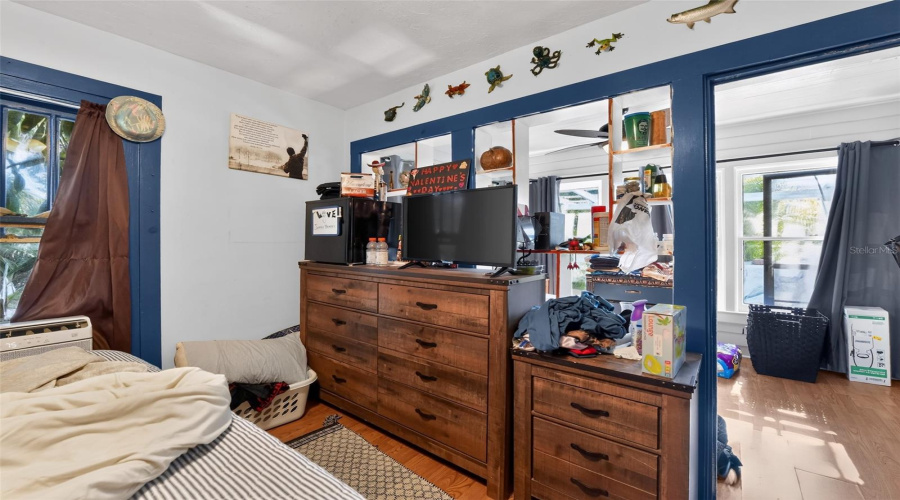 Bradenton, Florida 34205, 3 Bedroom Bedrooms, ,2 Bathroombathrooms,Residential,For Sale,35Th,0,Mfra4704153