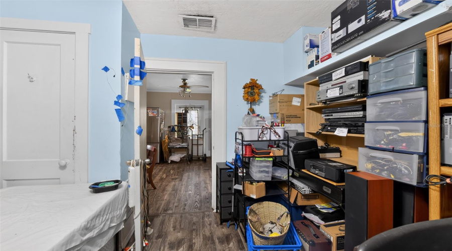 Bradenton, Florida 34205, 3 Bedroom Bedrooms, ,2 Bathroombathrooms,Residential,For Sale,35Th,0,Mfra4704153