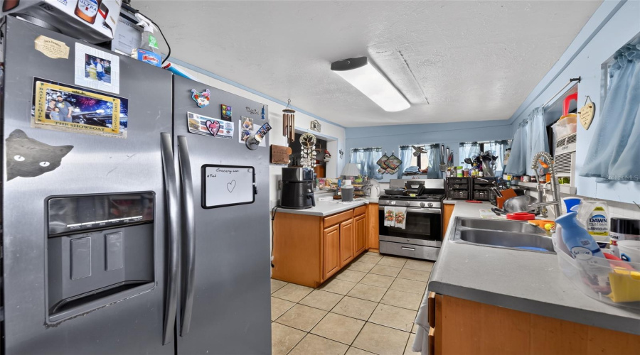 Bradenton, Florida 34205, 3 Bedroom Bedrooms, ,2 Bathroombathrooms,Residential,For Sale,35Th,0,Mfra4704153