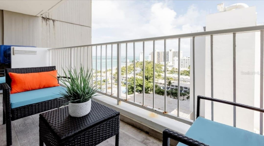 Carolina, Puerto Rico 00979, 1 Bedroom Bedrooms, ,1 Bathroombathrooms,Residential,For Sale,Isla Verde Ave.,0,Mfrpr9123716