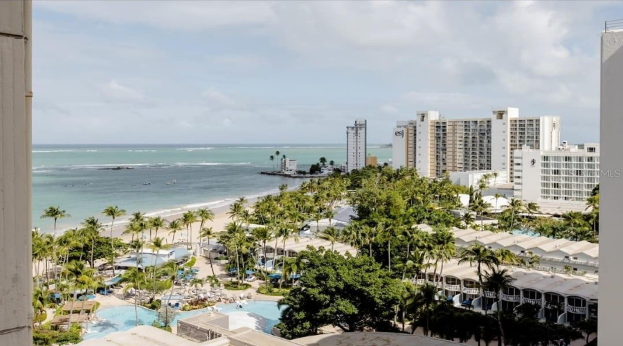 Carolina, Puerto Rico 00979, 1 Bedroom Bedrooms, ,1 Bathroombathrooms,Residential,For Sale,Isla Verde Ave.,0,Mfrpr9123716