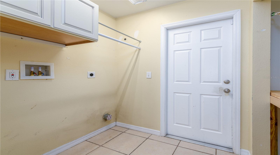 Dade City, Florida 33523, 3 Bedroom Bedrooms, ,2 Bathroombathrooms,Residential,For Sale,Highland Bluff,0,Mfrtb8542377