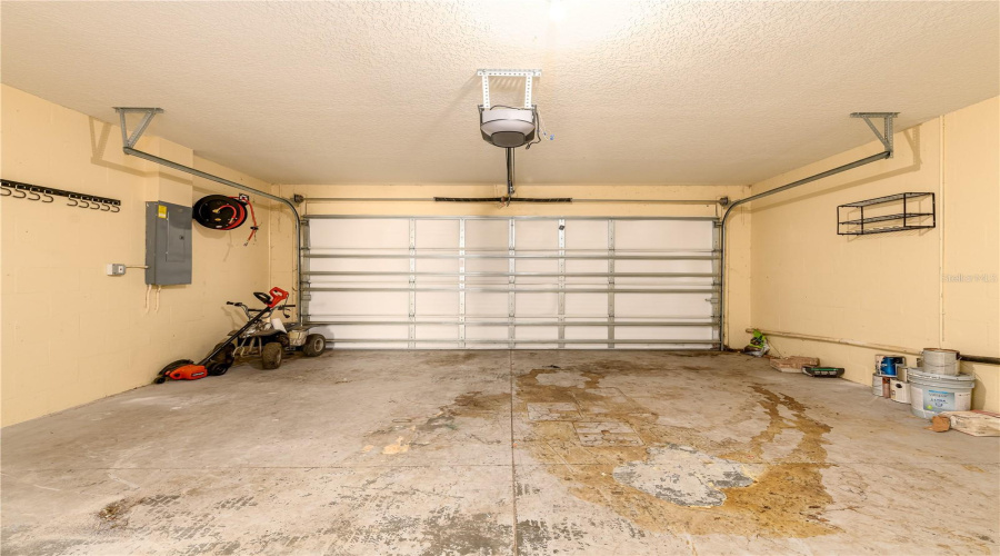 Dade City, Florida 33523, 3 Bedroom Bedrooms, ,2 Bathroombathrooms,Residential,For Sale,Highland Bluff,0,Mfrtb8542377