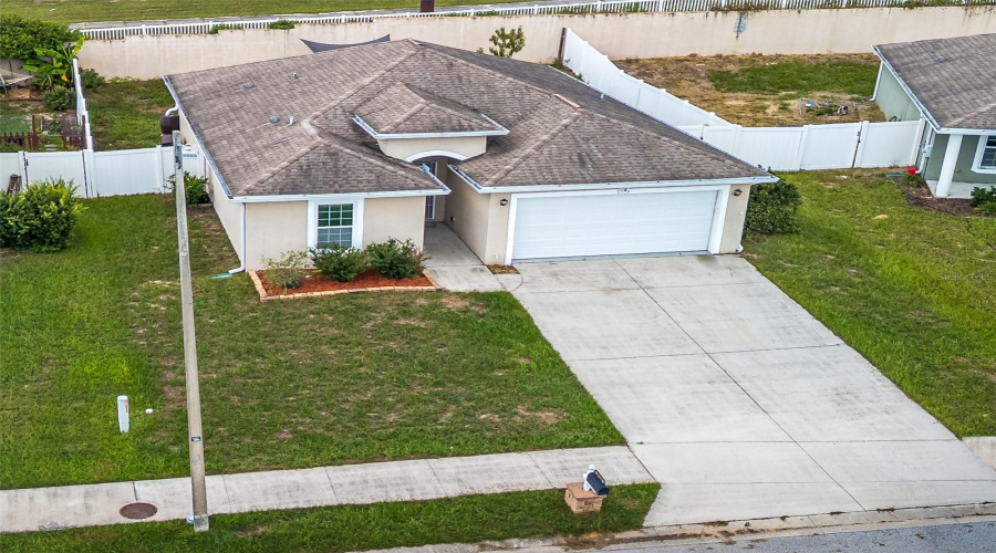 Dade City, Florida 33523, 3 Bedroom Bedrooms, ,2 Bathroombathrooms,Residential,For Sale,Highland Bluff,0,Mfrtb8542377