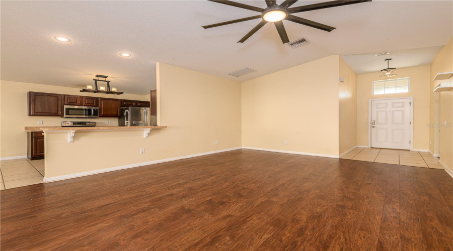 Dade City, Florida 33523, 3 Bedroom Bedrooms, ,2 Bathroombathrooms,Residential,For Sale,Highland Bluff,0,Mfrtb8542377