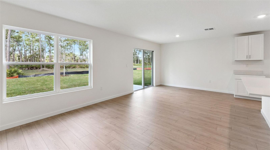 Ormond Beach, Florida 32174, 4 Bedroom Bedrooms, ,2 Bathroombathrooms,Residential,For Sale,Heirloom,0,Mfro6433005