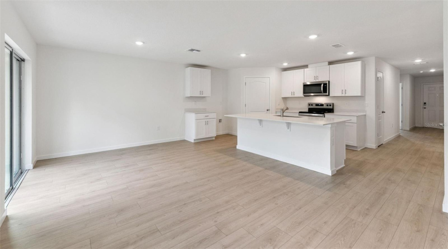 Ormond Beach, Florida 32174, 4 Bedroom Bedrooms, ,2 Bathroombathrooms,Residential,For Sale,Heirloom,0,Mfro6433005