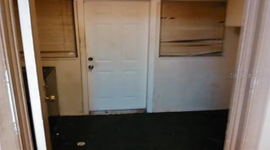 Tampa, Florida 33612, 3 Bedroom Bedrooms, ,2 Bathroombathrooms,Residential,For Sale,Mitchell,0,Mfrtb8542769