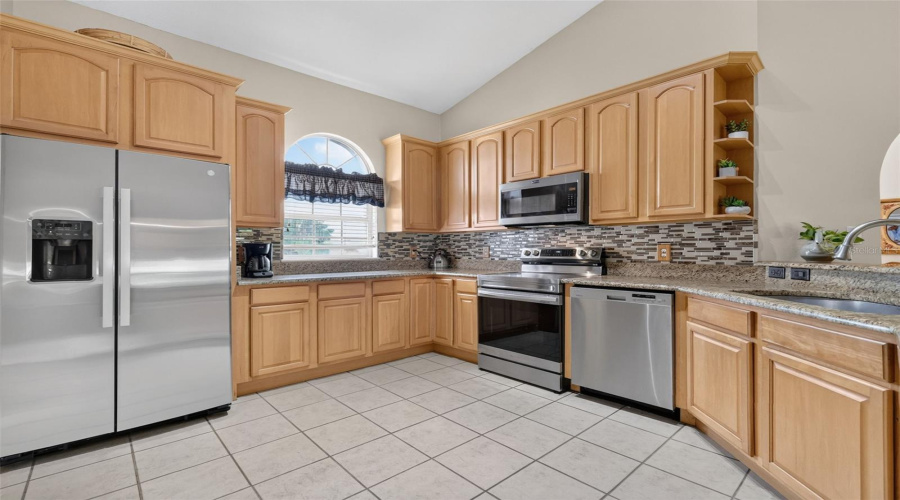 Eustis, Florida 32726, 3 Bedroom Bedrooms, ,2 Bathroombathrooms,Residential,For Sale,Indian,0,Mfrg5116981