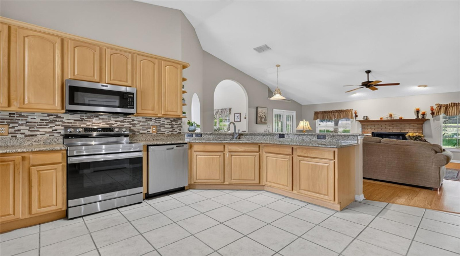 Eustis, Florida 32726, 3 Bedroom Bedrooms, ,2 Bathroombathrooms,Residential,For Sale,Indian,0,Mfrg5116981