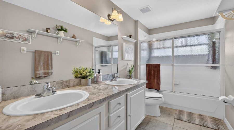 Eustis, Florida 32726, 3 Bedroom Bedrooms, ,2 Bathroombathrooms,Residential,For Sale,Indian,0,Mfrg5116981