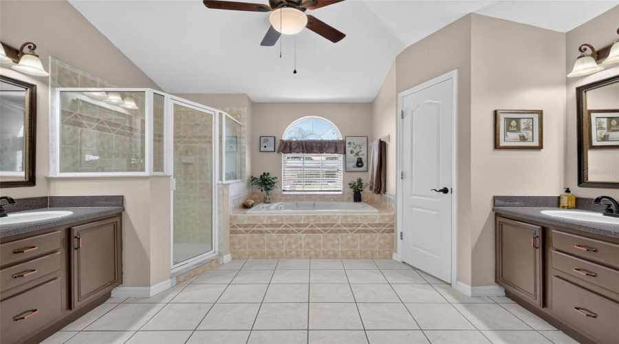 Eustis, Florida 32726, 3 Bedroom Bedrooms, ,2 Bathroombathrooms,Residential,For Sale,Indian,0,Mfrg5116981