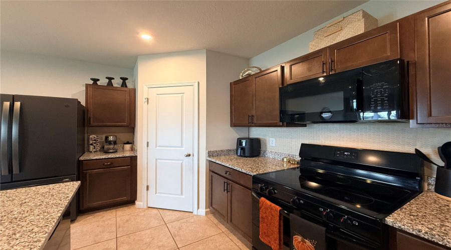 Haines City, Florida 33844, 4 Bedroom Bedrooms, ,2 Bathroombathrooms,Residential,For Sale,Lexington,0,Mfrs5156195