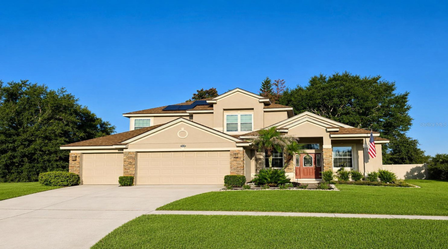 Clermont, Florida 34711, 4 Bedroom Bedrooms, ,4 Bathroombathrooms,Residential,For Sale,Lakemist,0,Mfrg5116984