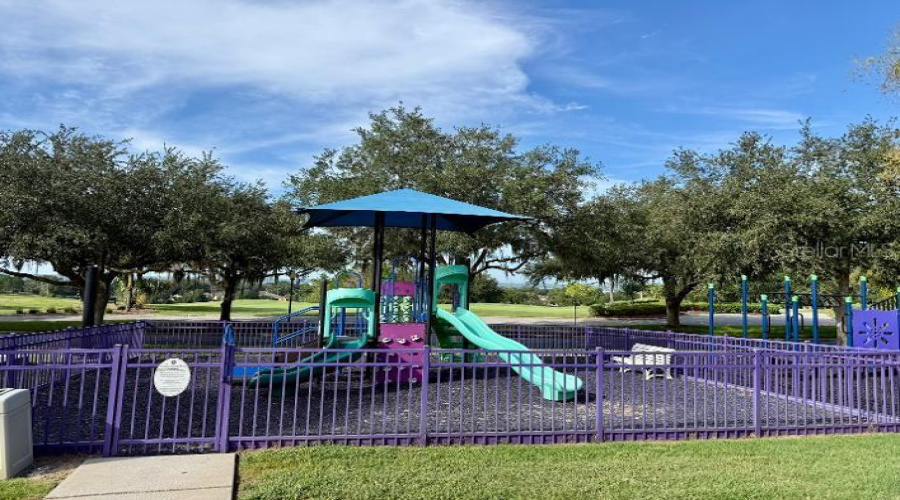 Clermont, Florida 34711, 4 Bedroom Bedrooms, ,4 Bathroombathrooms,Residential,For Sale,Lakemist,0,Mfrg5116984