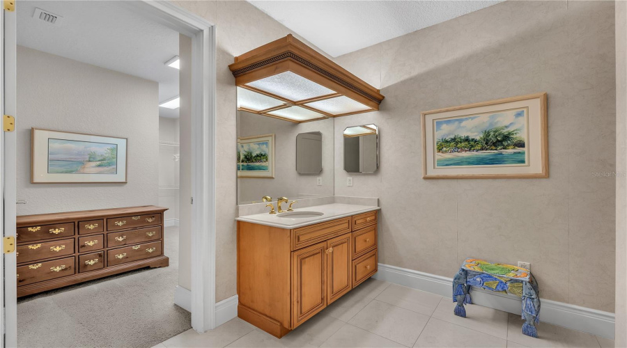 Redington Beach, Florida 33708, 3 Bedroom Bedrooms, ,4 Bathroombathrooms,Residential,For Sale,Gulf,0,Mfrtb8541798