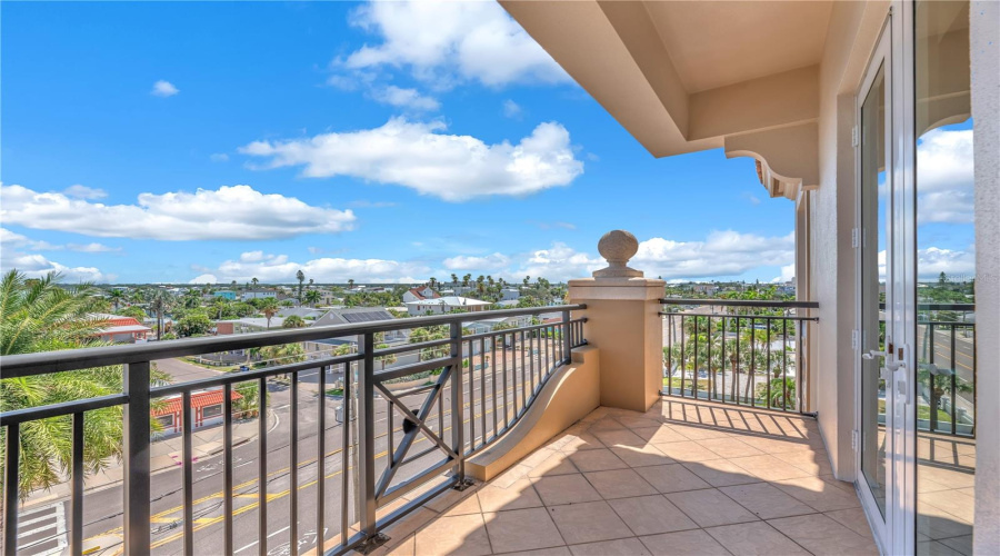 Redington Beach, Florida 33708, 3 Bedroom Bedrooms, ,4 Bathroombathrooms,Residential,For Sale,Gulf,0,Mfrtb8541798