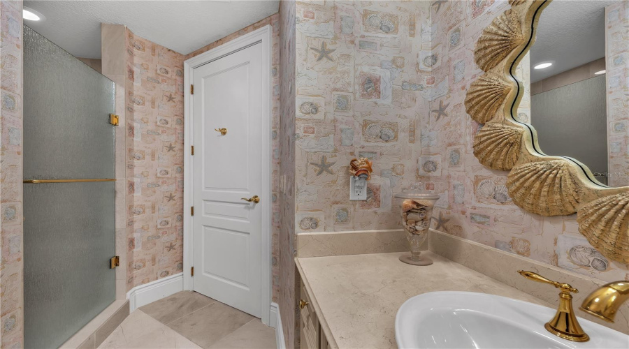 Redington Beach, Florida 33708, 3 Bedroom Bedrooms, ,4 Bathroombathrooms,Residential,For Sale,Gulf,0,Mfrtb8541798