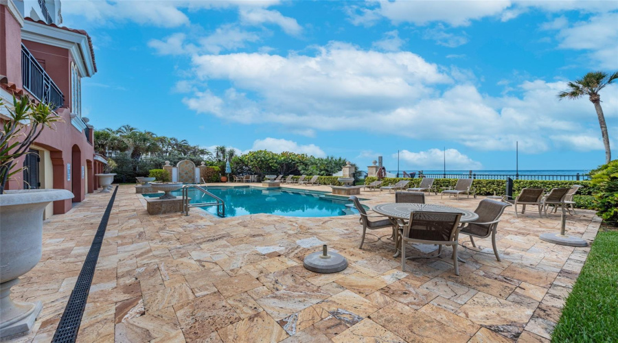 Redington Beach, Florida 33708, 3 Bedroom Bedrooms, ,4 Bathroombathrooms,Residential,For Sale,Gulf,0,Mfrtb8541798