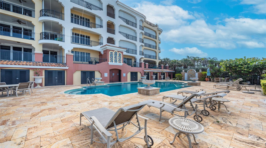 Redington Beach, Florida 33708, 3 Bedroom Bedrooms, ,4 Bathroombathrooms,Residential,For Sale,Gulf,0,Mfrtb8541798