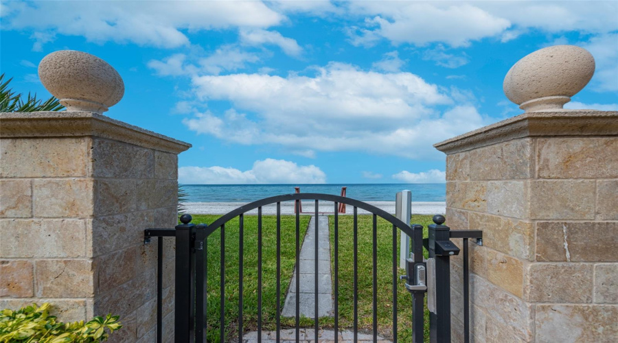 Redington Beach, Florida 33708, 3 Bedroom Bedrooms, ,4 Bathroombathrooms,Residential,For Sale,Gulf,0,Mfrtb8541798