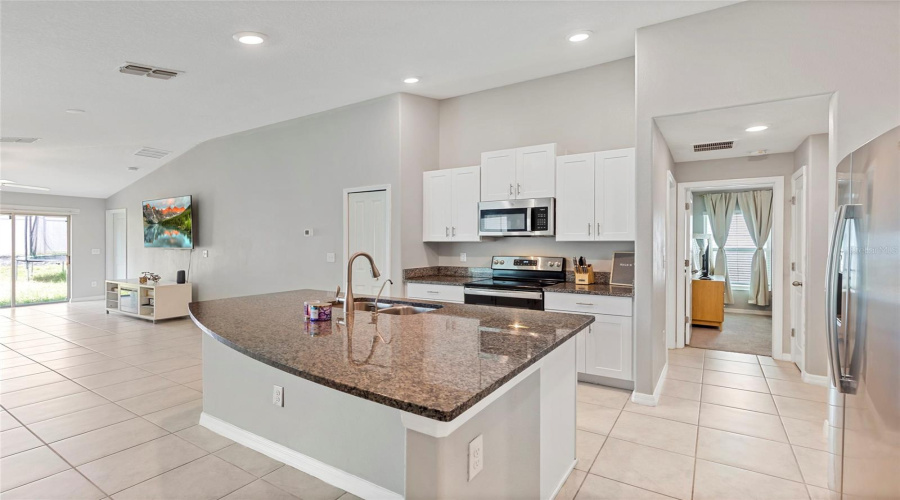 Ruskin, Florida 33570, 3 Bedroom Bedrooms, ,2 Bathroombathrooms,Residential,For Sale,Fred Ives,0,Mfra4704044