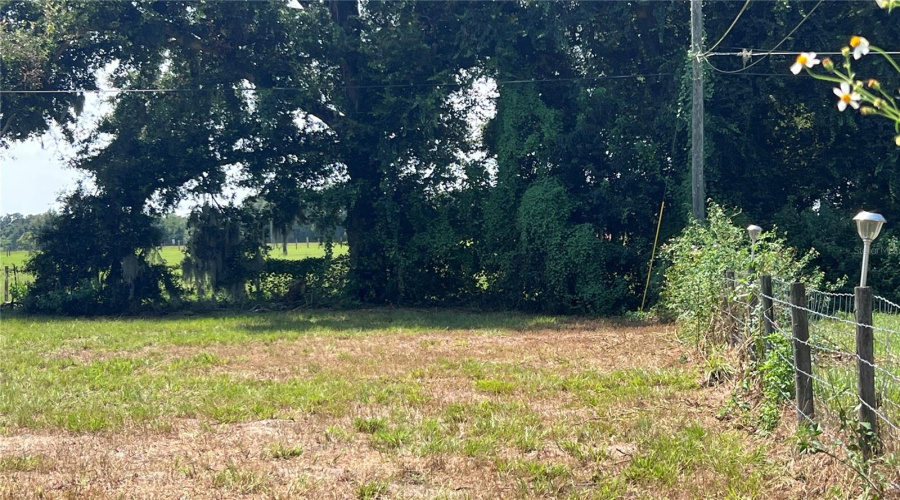 Oxford, Florida 34484, 3 Bedroom Bedrooms, ,2 Bathroombathrooms,Residential,For Sale,Hwy 466,0,Mfrg5116609