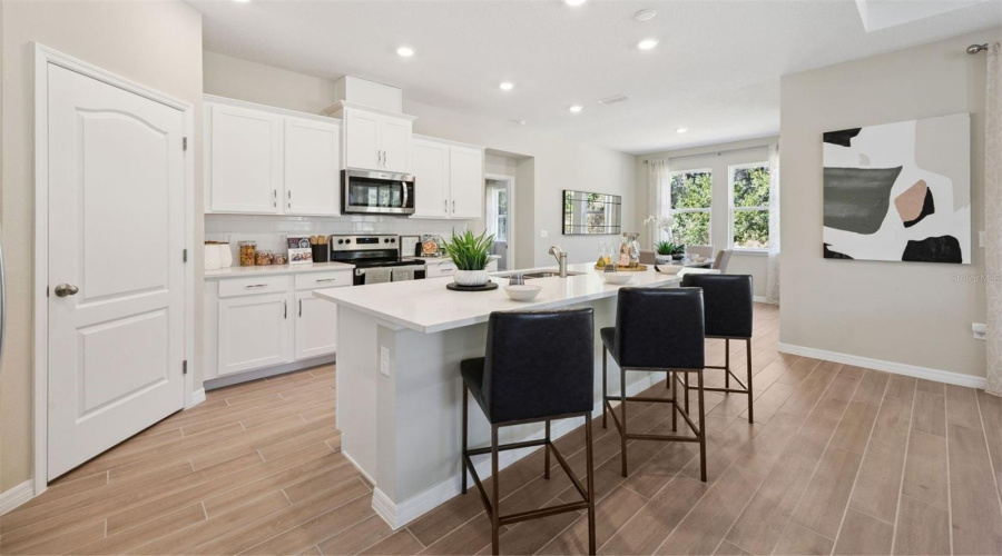 Kissimmee, Florida 34744, 4 Bedroom Bedrooms, ,3 Bathroombathrooms,Residential,For Sale,Park Side,0,Mfro6436067