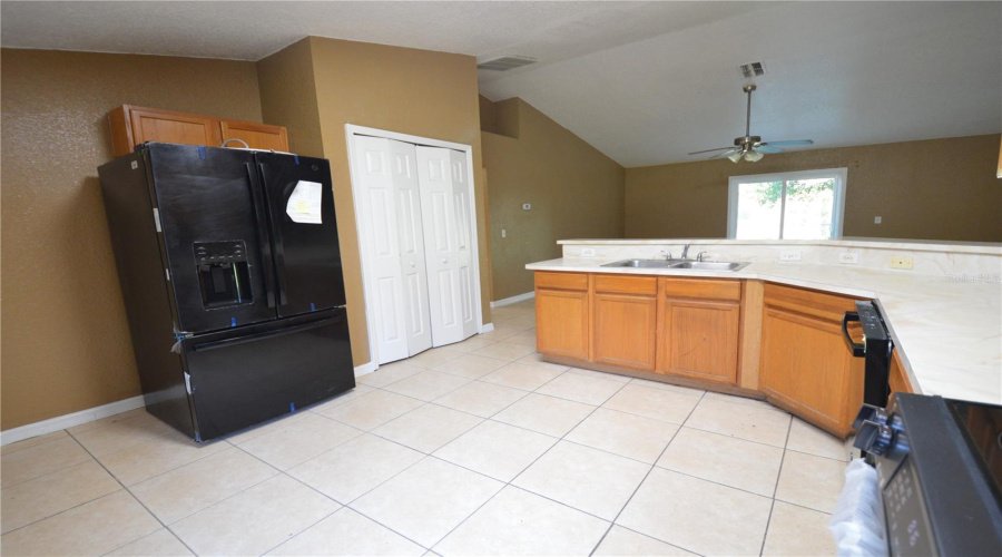 Poinciana, Florida 34759, 3 Bedroom Bedrooms, ,2 Bathroombathrooms,Residential,For Sale,Caribou,0,Mfrs5154875