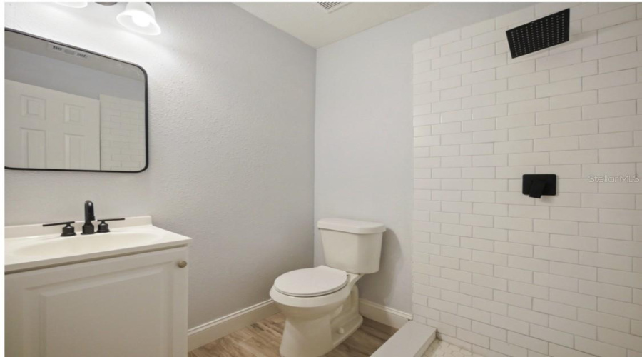 Orlando, Florida 32805, 3 Bedroom Bedrooms, ,2 Bathroombathrooms,Residential,For Sale,Garden,0,Mfra4704157